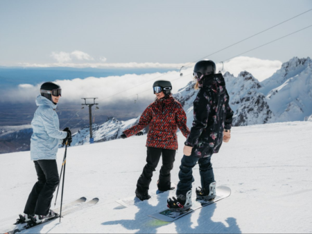 Wellingtonians love of Turoa / ski season 🏂 off to the “best possible’ start🌟| HOTLINE